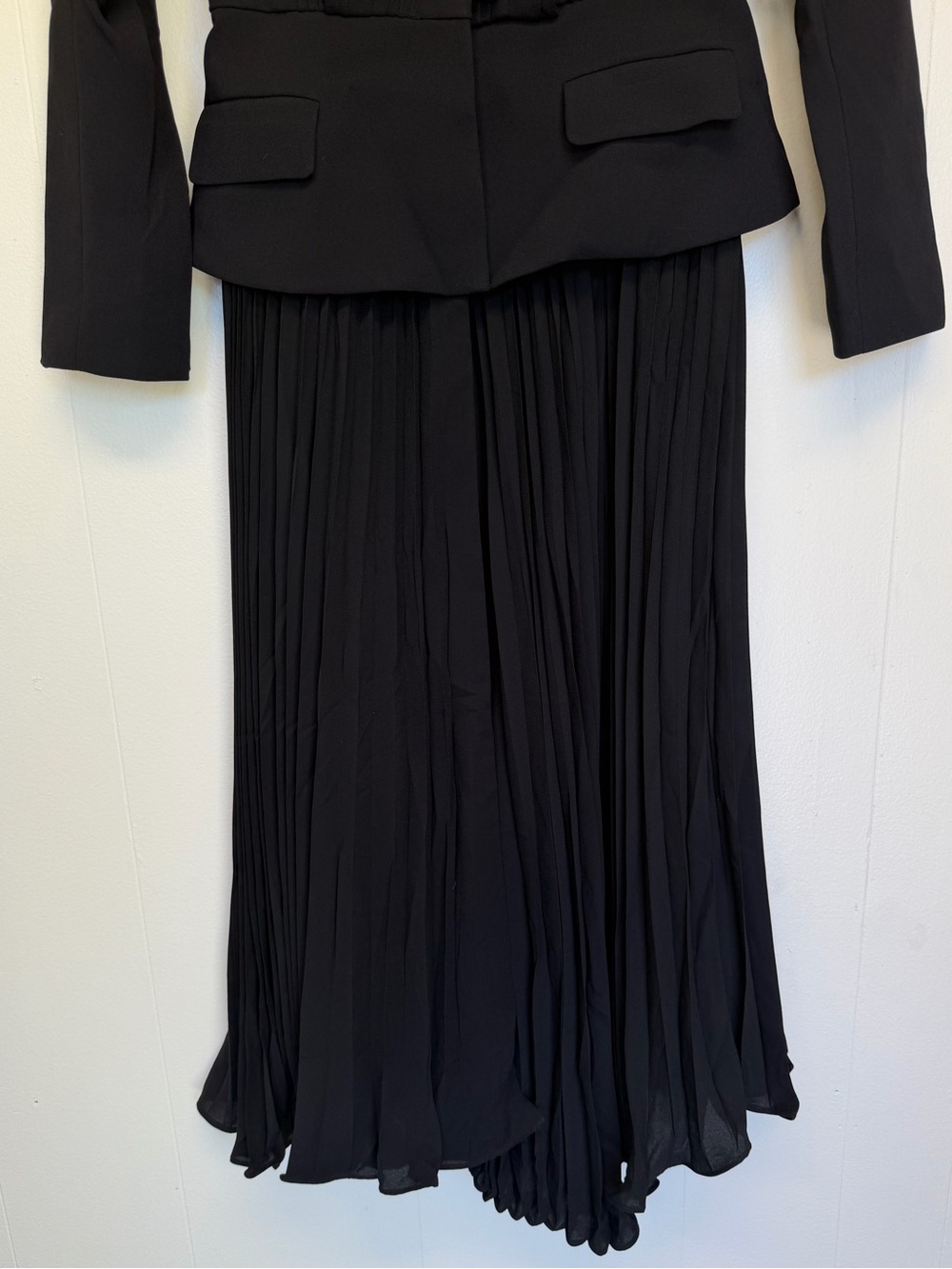 NWT SIERRA DARIEN Long Sleeved Dress Fitted Bodice & Maxi Pleated Skirt Black S - Picture 4 of 11